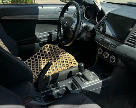 Бежевый Мицубиси Лансер, объемом двигателя 2 л и пробегом 270 тыс. км за 5300 $, фото 2 на Automoto.ua