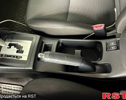 Бежевый Мицубиси Лансер, объемом двигателя 2 л и пробегом 190 тыс. км за 6350 $, фото 8 на Automoto.ua