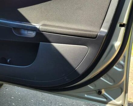 Мицубиси Лансер 2007 в Запорожье на Automoto.ua Бежевый Мицубиси Лансер, объемом двигателя 2 л и пробегом 114 тыс. км за 7450 $, фото 6 на Automoto.ua