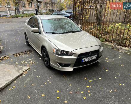 Бежевий Міцубісі Lancer, об'ємом двигуна 2 л та пробігом 240 тис. км за 6300 $, фото 1 на Automoto.ua