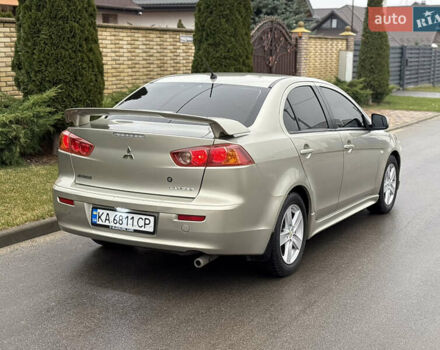 Бежевый Мицубиси Лансер, объемом двигателя 2 л и пробегом 250 тыс. км за 6400 $, фото 5 на Automoto.ua