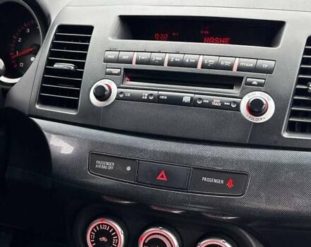 Бежевый Мицубиси Лансер, объемом двигателя 2 л и пробегом 250 тыс. км за 6500 $, фото 9 на Automoto.ua