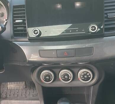 Бежевый Мицубиси Лансер, объемом двигателя 2 л и пробегом 280 тыс. км за 7600 $, фото 8 на Automoto.ua