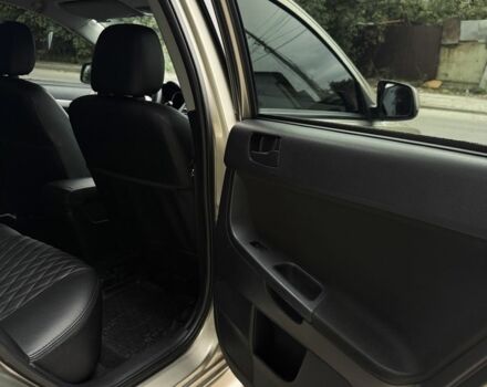 Бежевий Міцубісі Lancer, об'ємом двигуна 2 л та пробігом 280 тис. км за 6600 $, фото 17 на Automoto.ua