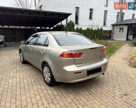 Бежевый Мицубиси Лансер, объемом двигателя 1.5 л и пробегом 230 тыс. км за 5950 $, фото 5 на Automoto.ua