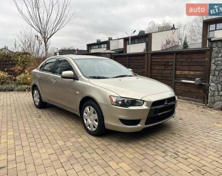 Бежевый Мицубиси Лансер, объемом двигателя 1.5 л и пробегом 230 тыс. км за 5950 $, фото 3 на Automoto.ua