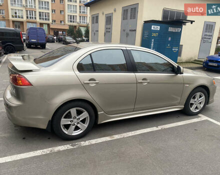 Бежевий Міцубісі Lancer, об'ємом двигуна 2 л та пробігом 173 тис. км за 7500 $, фото 6 на Automoto.ua