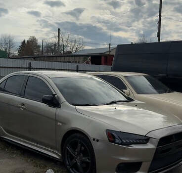 Бежевый Мицубиси Лансер, объемом двигателя 2 л и пробегом 225 тыс. км за 6999 $, фото 4 на Automoto.ua