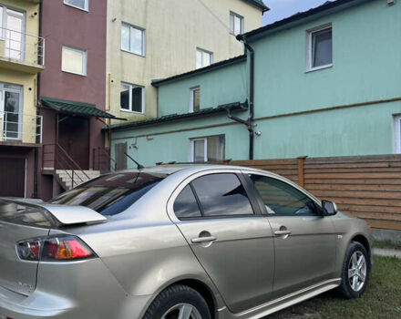 Бежевый Мицубиси Лансер, объемом двигателя 2 л и пробегом 240 тыс. км за 6500 $, фото 7 на Automoto.ua