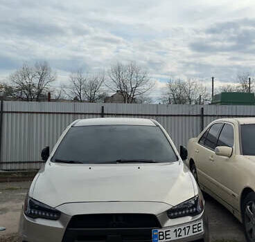 Бежевый Мицубиси Лансер, объемом двигателя 2 л и пробегом 225 тыс. км за 6999 $, фото 2 на Automoto.ua