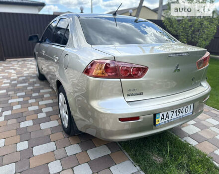 Бежевий Міцубісі Lancer, об'ємом двигуна 1.5 л та пробігом 217 тис. км за 5500 $, фото 5 на Automoto.ua