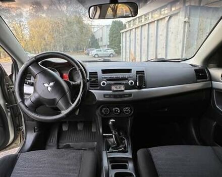 Мицубиси Лансер 2008 в Киеве на Automoto.ua Бежевый Мицубиси Лансер, объемом двигателя 1.5 л и пробегом 224 тыс. км за 5400 $, фото 11 на Automoto.ua