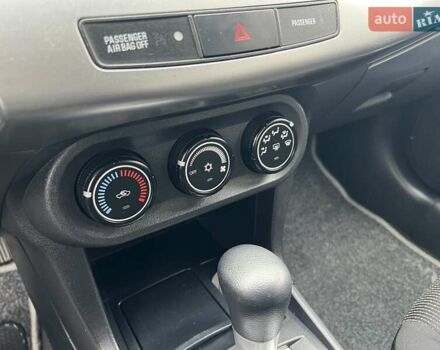 Бежевый Мицубиси Лансер, объемом двигателя 1.5 л и пробегом 230 тыс. км за 5950 $, фото 12 на Automoto.ua