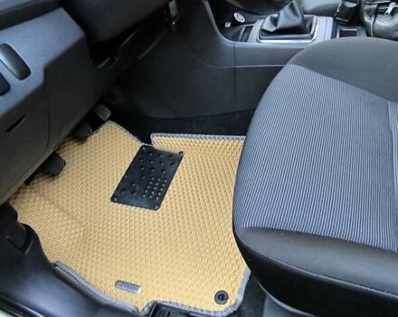 Бежевий Міцубісі Lancer, об'ємом двигуна 2 л та пробігом 100 тис. км за 8000 $, фото 5 на Automoto.ua