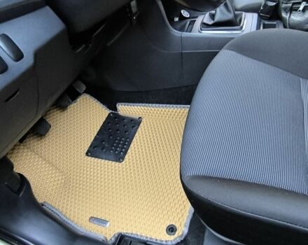 Бежевый Мицубиси Лансер, объемом двигателя 2 л и пробегом 100 тыс. км за 8000 $, фото 7 на Automoto.ua