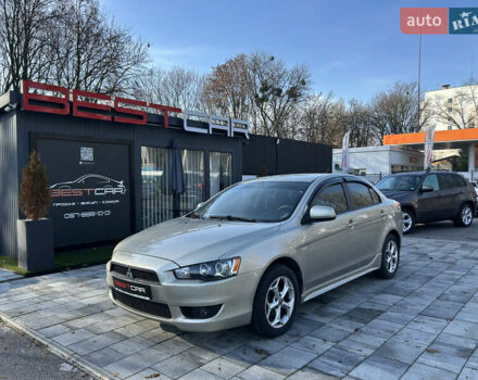 Бежевий Міцубісі Lancer, об'ємом двигуна 2 л та пробігом 250 тис. км за 8400 $, фото 1 на Automoto.ua