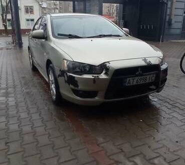 Бежевый Мицубиси Лансер, объемом двигателя 2 л и пробегом 200 тыс. км за 6500 $, фото 1 на Automoto.ua