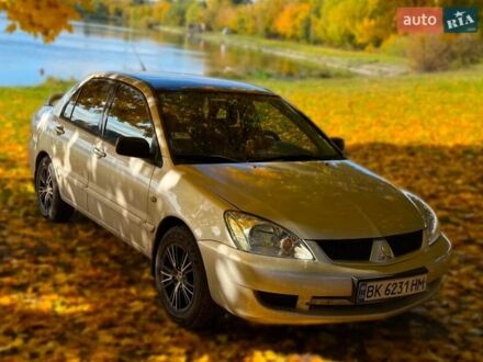 Мицубиси Лансер 2008 в Гоще на Automoto.ua Бежевый Мицубиси Лансер, объемом двигателя 1.6 л и пробегом 200 тыс. км за 3700 $, фото 1 на Automoto.ua