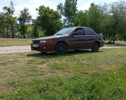 Чорний Міцубісі Lancer, об'ємом двигуна 0 л та пробігом 250 тис. км за 2000 $, фото 3 на Automoto.ua