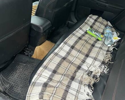 Черный Мицубиси Лансер, объемом двигателя 2 л и пробегом 260 тыс. км за 6000 $, фото 3 на Automoto.ua