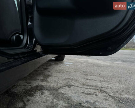 Черный Мицубиси Лансер, объемом двигателя 1.58 л и пробегом 154 тыс. км за 5500 $, фото 39 на Automoto.ua