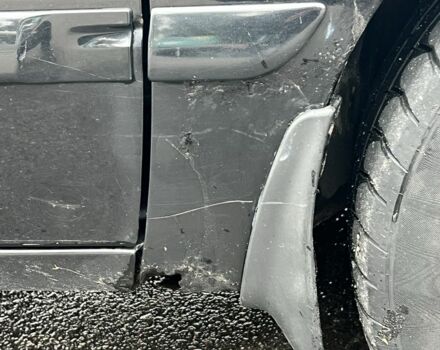 Черный Мицубиси Лансер, объемом двигателя 1.6 л и пробегом 390 тыс. км за 4000 $, фото 10 на Automoto.ua