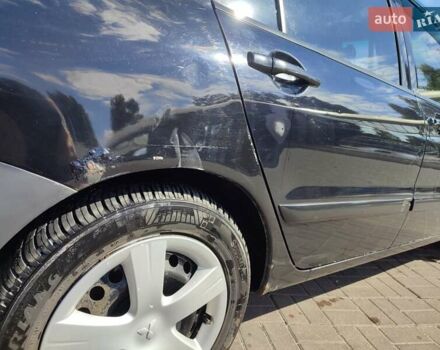 Черный Мицубиси Лансер, объемом двигателя 1.58 л и пробегом 128 тыс. км за 4600 $, фото 4 на Automoto.ua