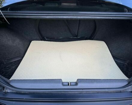 Черный Мицубиси Лансер, объемом двигателя 1.6 л и пробегом 289 тыс. км за 3200 $, фото 5 на Automoto.ua