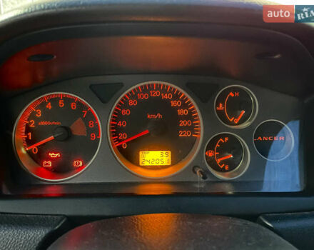 Чорний Міцубісі Lancer, об'ємом двигуна 2 л та пробігом 242 тис. км за 5900 $, фото 18 на Automoto.ua