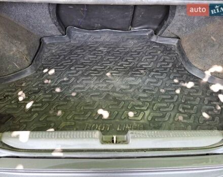 Чорний Міцубісі Lancer, об'ємом двигуна 1.58 л та пробігом 280 тис. км за 3950 $, фото 25 на Automoto.ua