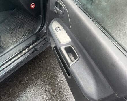 Черный Мицубиси Лансер, объемом двигателя 1.58 л и пробегом 250 тыс. км за 2450 $, фото 5 на Automoto.ua