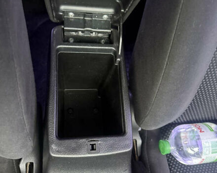 Чорний Міцубісі Lancer, об'ємом двигуна 1.58 л та пробігом 256 тис. км за 3700 $, фото 27 на Automoto.ua