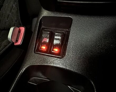 Чорний Міцубісі Lancer, об'ємом двигуна 1.5 л та пробігом 201 тис. км за 6900 $, фото 15 на Automoto.ua