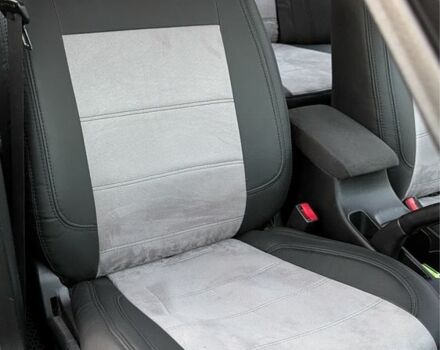 Черный Мицубиси Лансер, объемом двигателя 1.6 л и пробегом 226 тыс. км за 4800 $, фото 8 на Automoto.ua