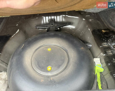 Чорний Міцубісі Lancer, об'ємом двигуна 1.58 л та пробігом 256 тис. км за 3700 $, фото 11 на Automoto.ua