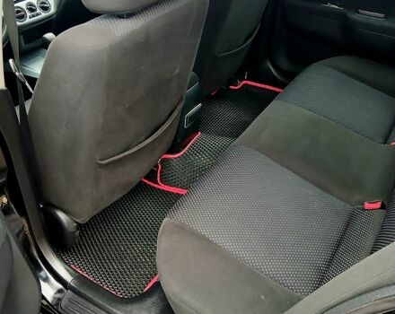 Чорний Міцубісі Lancer, об'ємом двигуна 1.6 л та пробігом 240 тис. км за 4700 $, фото 10 на Automoto.ua