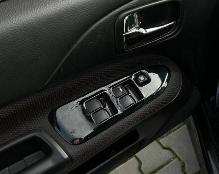 Мицубиси Лансер 2007 в Кривом Роге на Automoto.ua Черный Мицубиси Лансер, объемом двигателя 2 л и пробегом 143 тыс. км за 5400 $, фото 7 на Automoto.ua