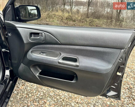 Черный Мицубиси Лансер, объемом двигателя 1.6 л и пробегом 216 тыс. км за 4990 $, фото 19 на Automoto.ua