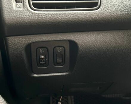 Мицубиси Лансер 2007 в Кривом Роге на Automoto.ua Черный Мицубиси Лансер, объемом двигателя 2 л и пробегом 143 тыс. км за 5400 $, фото 12 на Automoto.ua