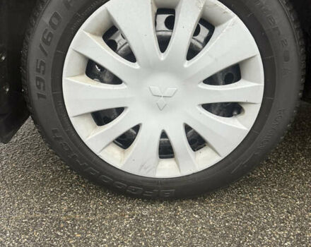 Чорний Міцубісі Lancer, об'ємом двигуна 1.58 л та пробігом 256 тис. км за 3700 $, фото 32 на Automoto.ua