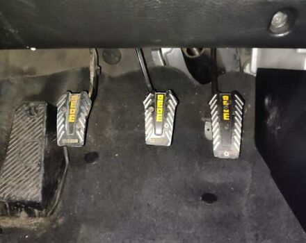 Чорний Міцубісі Lancer, об'ємом двигуна 2 л та пробігом 145 тис. км за 5000 $, фото 5 на Automoto.ua