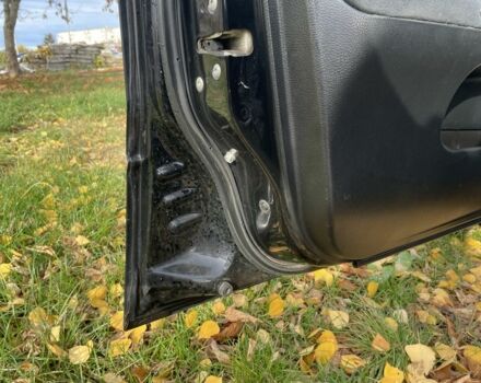 Міцубісі Lancer 2007 у Каневе на Automoto.ua Чорний Міцубісі Lancer, об'ємом двигуна 1.6 л та пробігом 310 тис. км за 4100 $, фото 11 на Automoto.ua