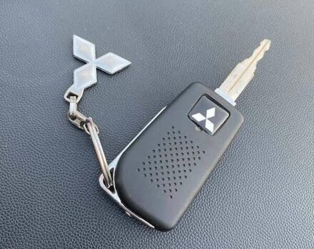 Чорний Міцубісі Lancer, об'ємом двигуна 2 л та пробігом 237 тис. км за 7500 $, фото 4 на Automoto.ua