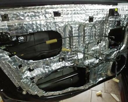 Черный Мицубиси Лансер, объемом двигателя 2 л и пробегом 240 тыс. км за 10000 $, фото 13 на Automoto.ua