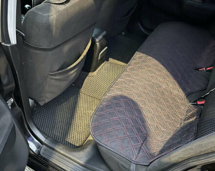 Чорний Міцубісі Lancer, об'ємом двигуна 1.6 л та пробігом 277 тис. км за 3900 $, фото 10 на Automoto.ua