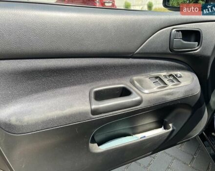 Чорний Міцубісі Lancer, об'ємом двигуна 1.6 л та пробігом 296 тис. км за 4200 $, фото 39 на Automoto.ua