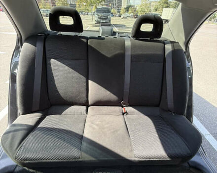 Черный Мицубиси Лансер, объемом двигателя 1.6 л и пробегом 321 тыс. км за 5000 $, фото 27 на Automoto.ua