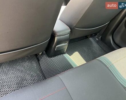 Чорний Міцубісі Lancer, об'ємом двигуна 1.6 л та пробігом 296 тис. км за 4200 $, фото 29 на Automoto.ua