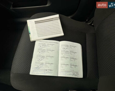 Чорний Міцубісі Lancer, об'ємом двигуна 1.6 л та пробігом 265 тис. км за 4700 $, фото 21 на Automoto.ua