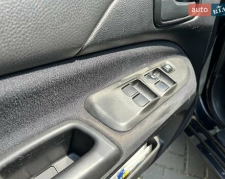 Чорний Міцубісі Lancer, об'ємом двигуна 1.6 л та пробігом 296 тис. км за 4200 $, фото 40 на Automoto.ua